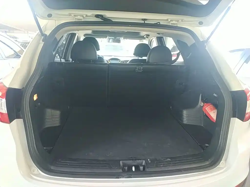 Hyundai ix35 2015 — фото 19