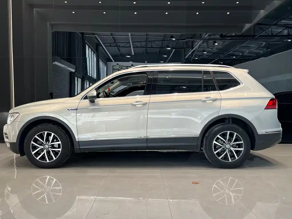 Volkswagen Tiguan L 2018