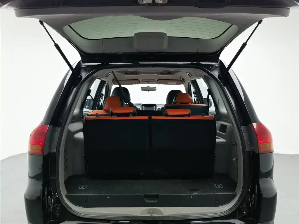 Mitsubishi Pajero Sport 2014 — фото 16