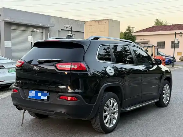Jeep Cherokee 2017