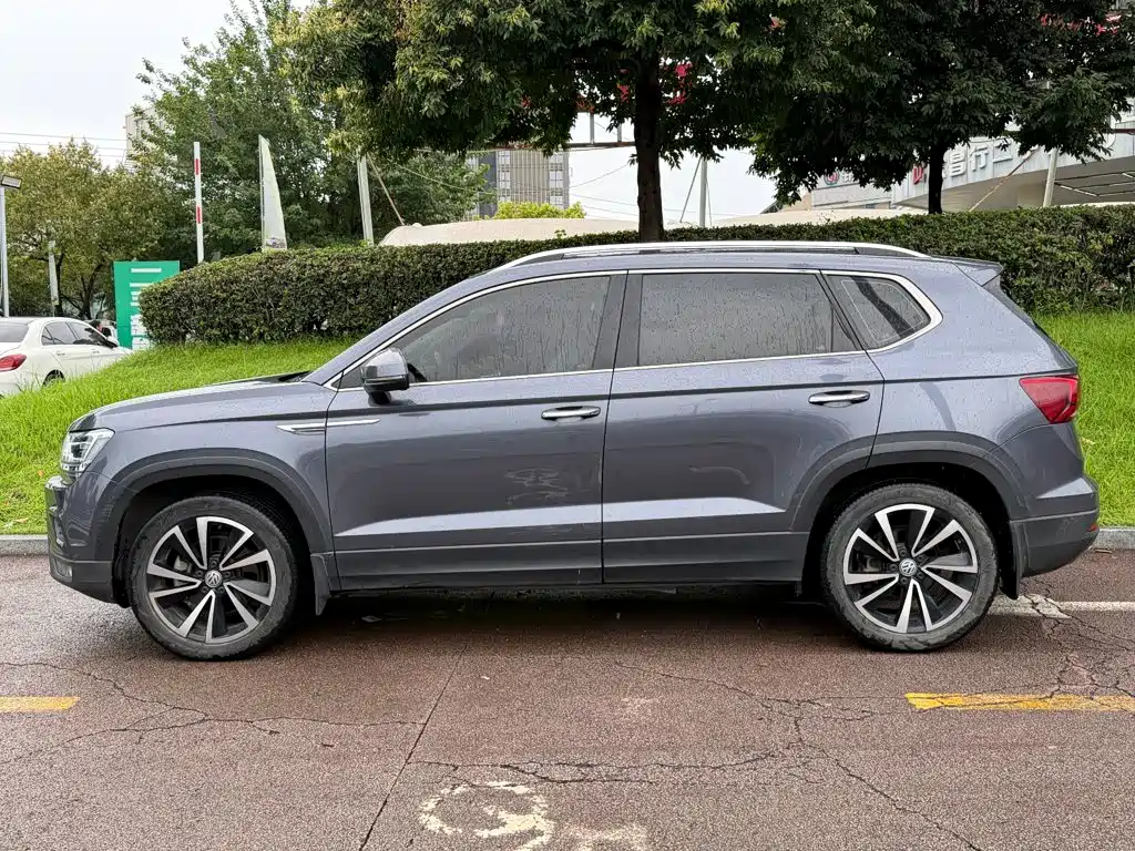 Volkswagen Tharu 2020