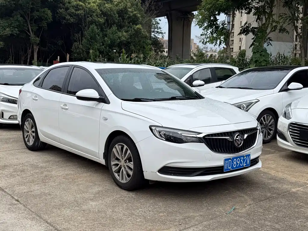 Buick Excelle 2020 — фото 1