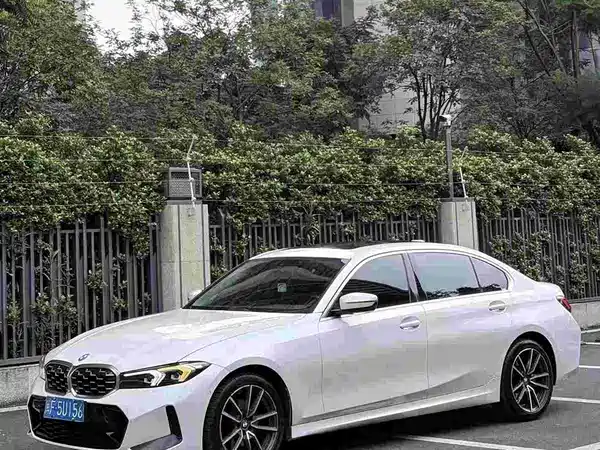 BMW 3 Series 2023