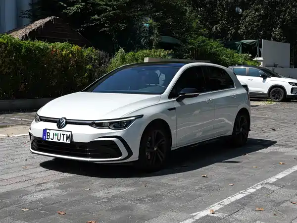 Volkswagen Golf 2022
