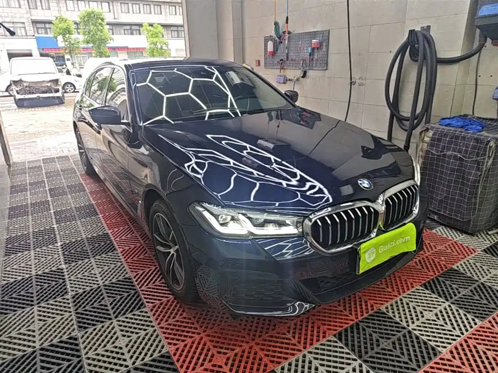 BMW 5 Series 2023