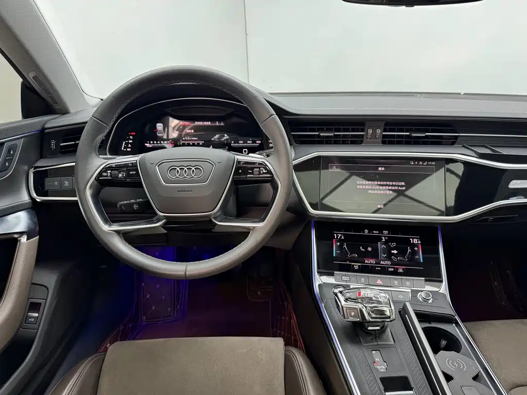 Audi A7L 2023 — фото 15