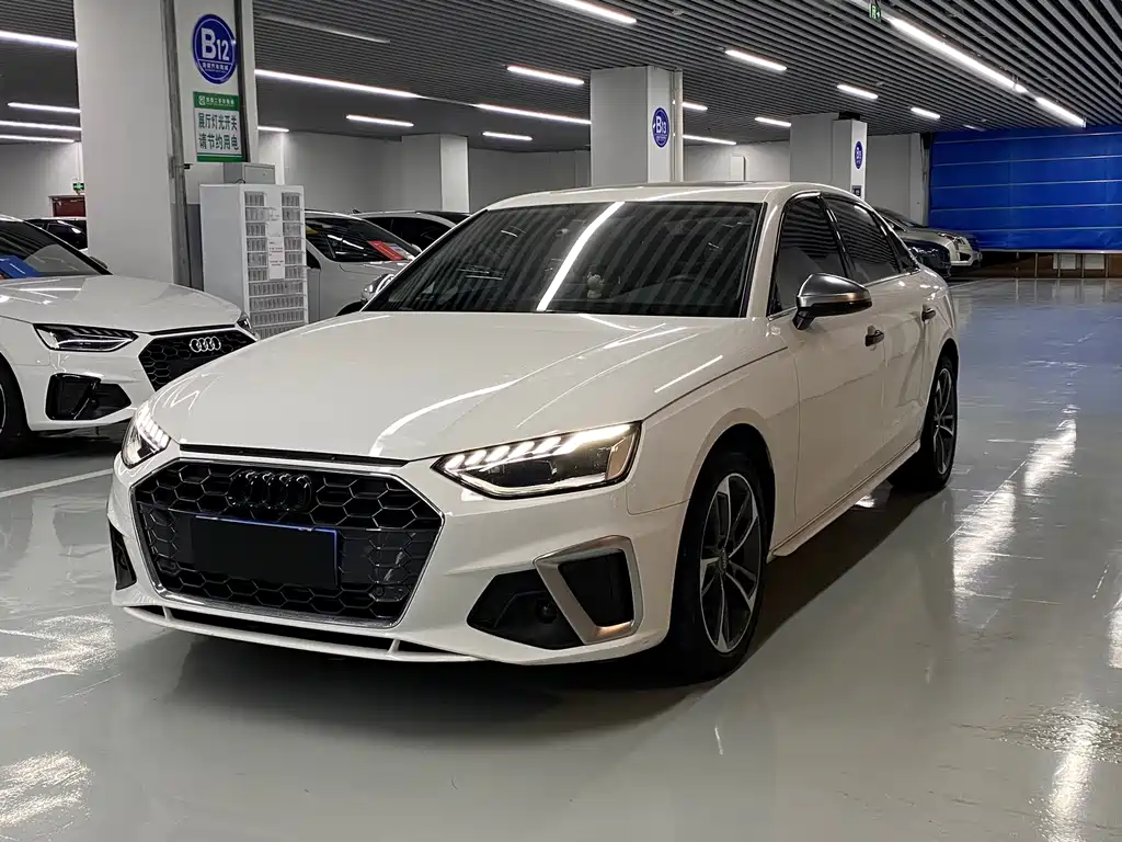 Audi A4L 2021