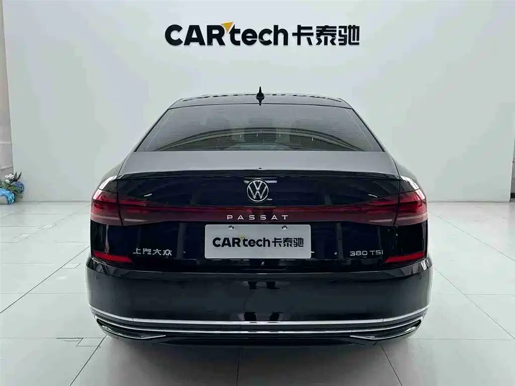 Volkswagen Passat 2023 — фото 13