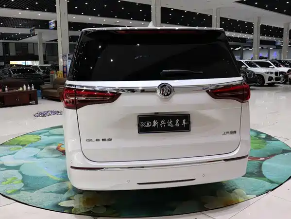 Buick GL8 2023