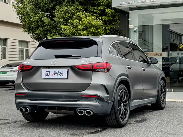 Mercedes-Benz GLA AMG 2021