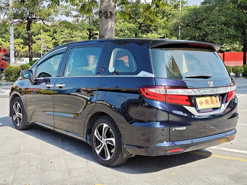 Honda Odyssey 2016 — фото 5