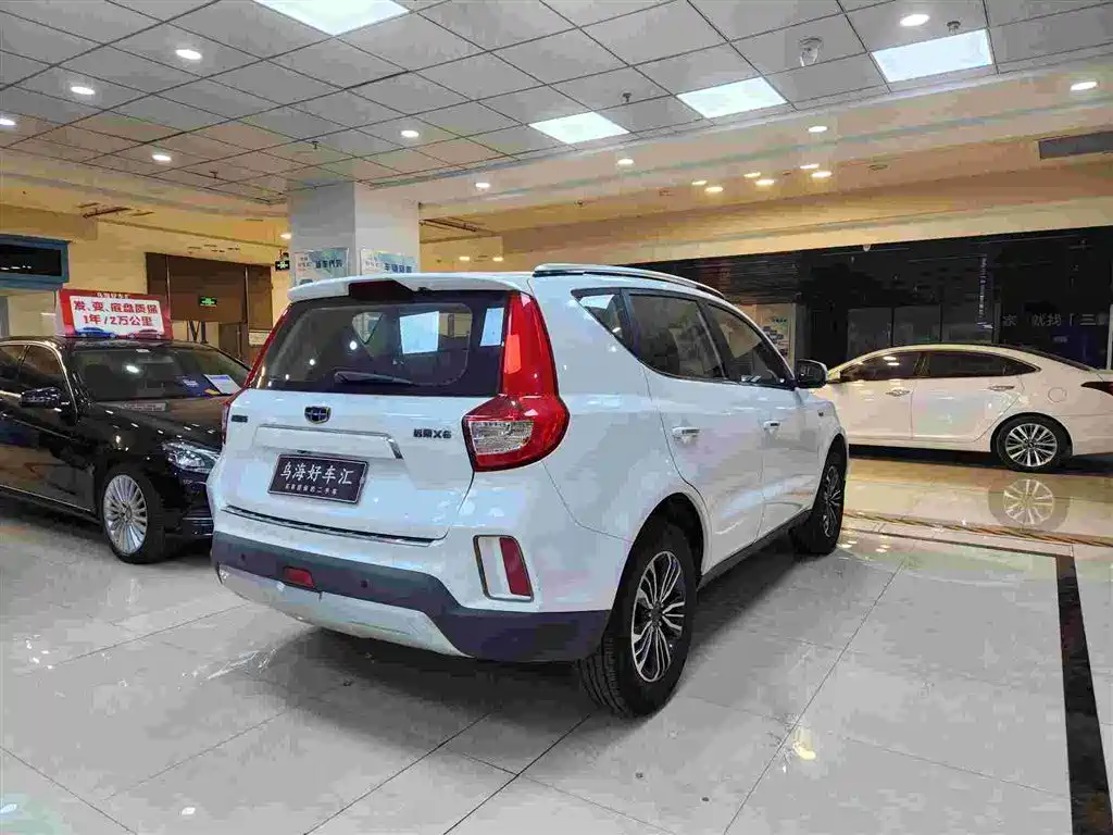 Geely Vision X6 2018 — фото 13