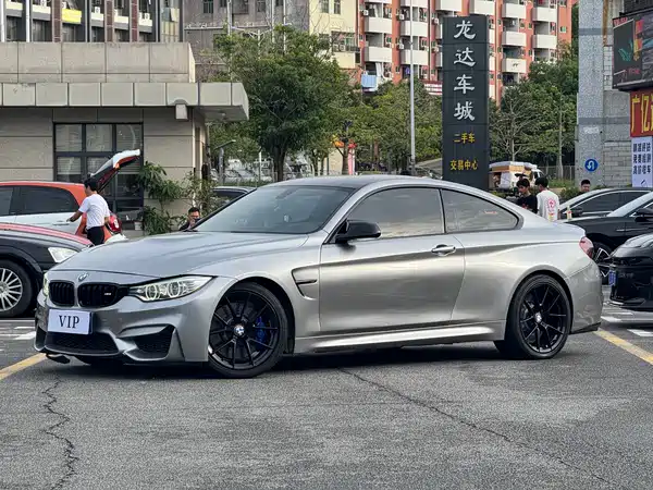 BMW M4 2016