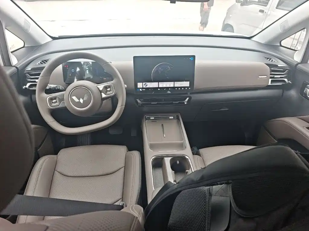 Wuling Starlight 730 EV 2025 — фото 16