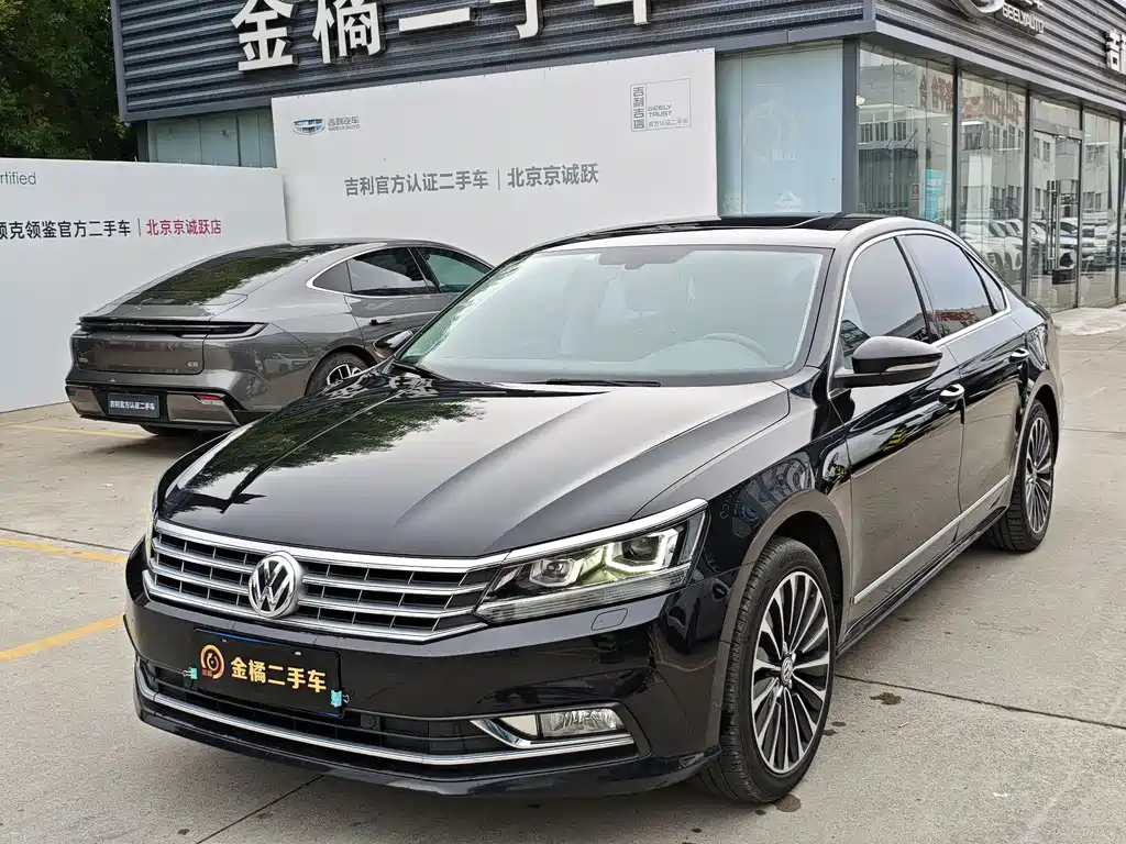 Volkswagen Passat 2018 — фото 1