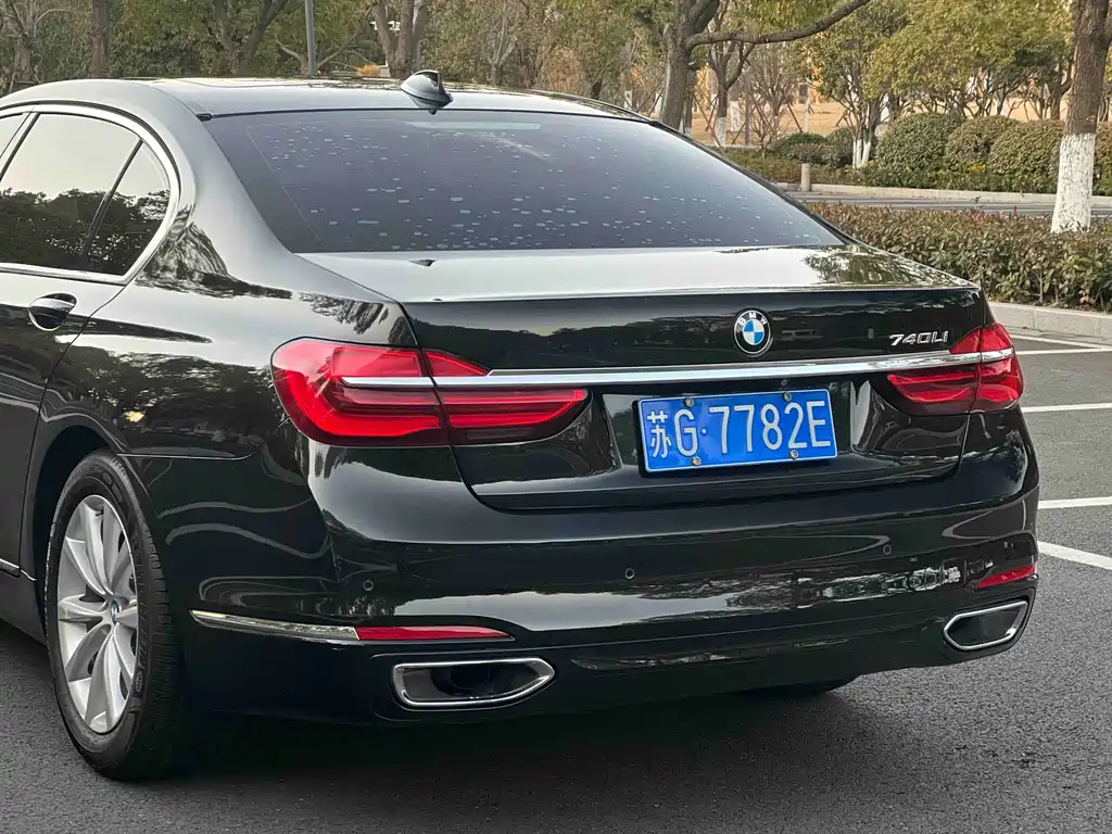 BMW 7 Series 2017 — фото 7