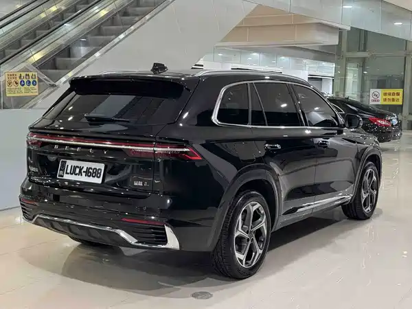 Geely Xingyue L 2025