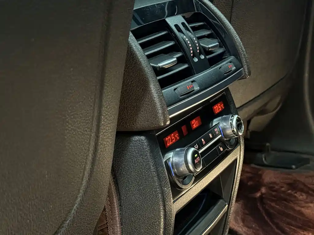 BMW X5 2014 — фото 16