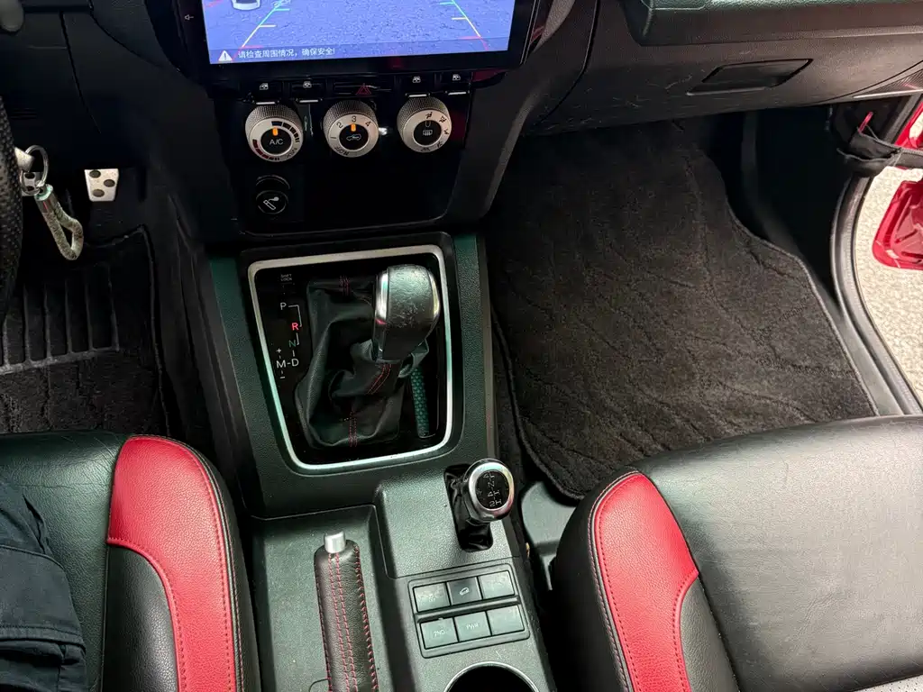 BAIC BJ40 2018 — фото 13