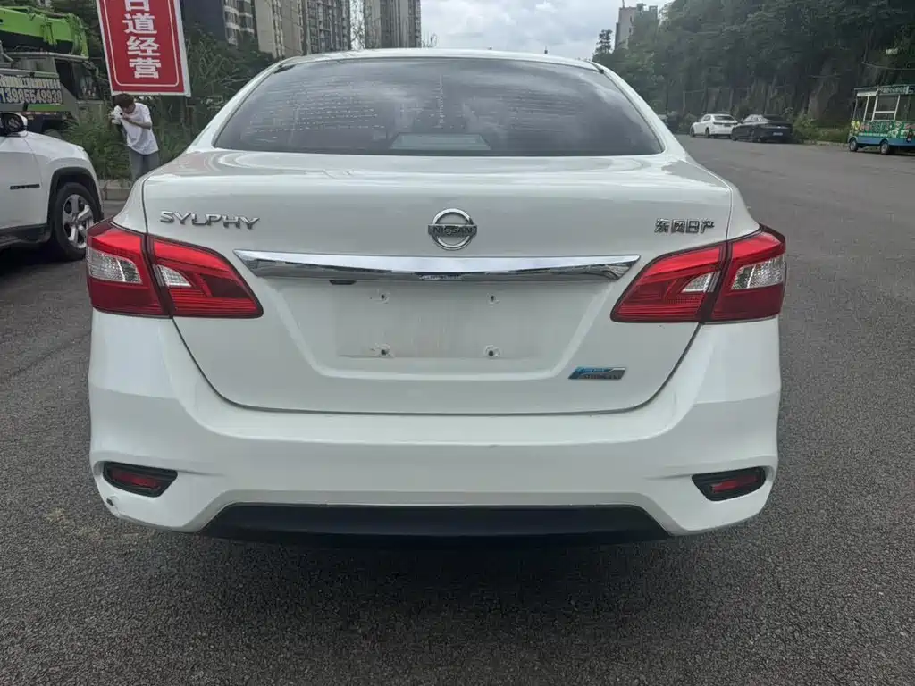 Nissan Sylphy 2018 — фото 8