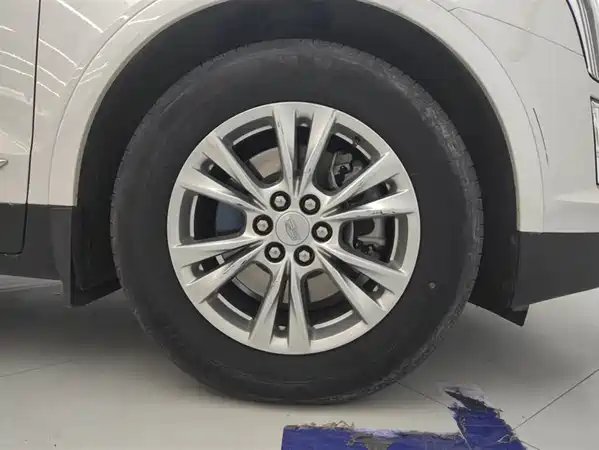 Cadillac XT5 2023