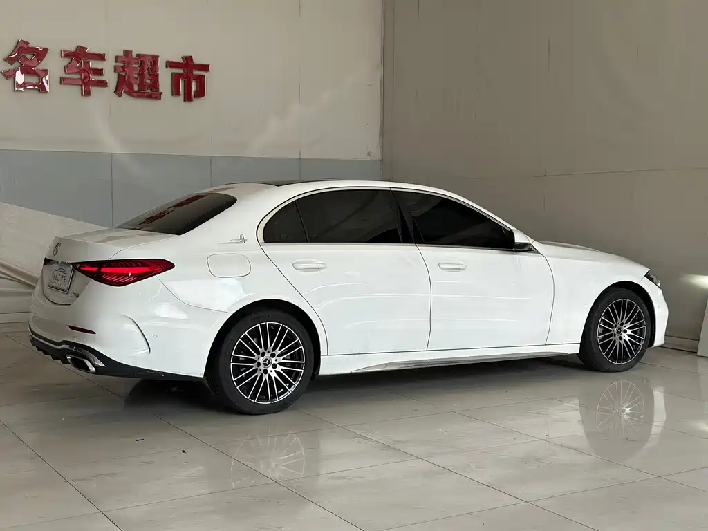 Mercedes-Benz C-Class 2023 — фото 18