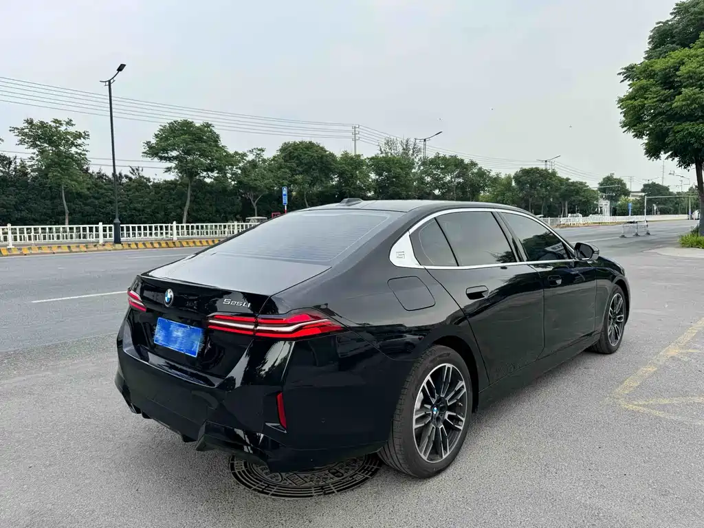 BMW 5 Series 2026