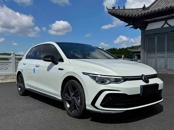 Volkswagen Golf 2023