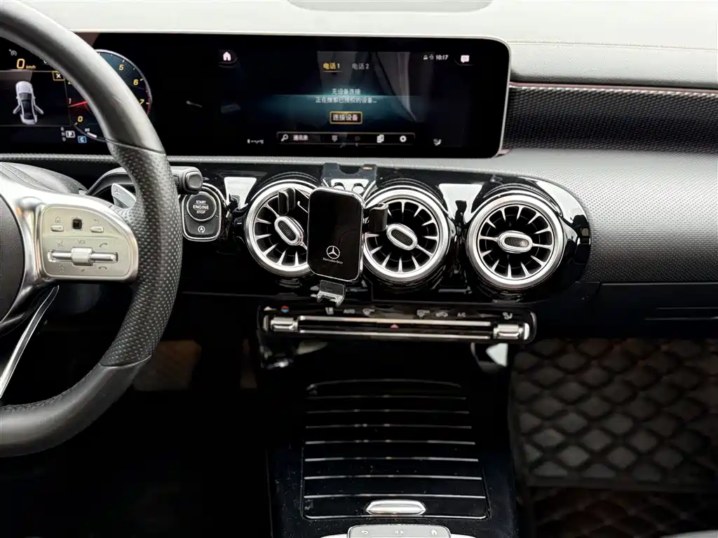 Mercedes-Benz A-Class 2020 — фото 26