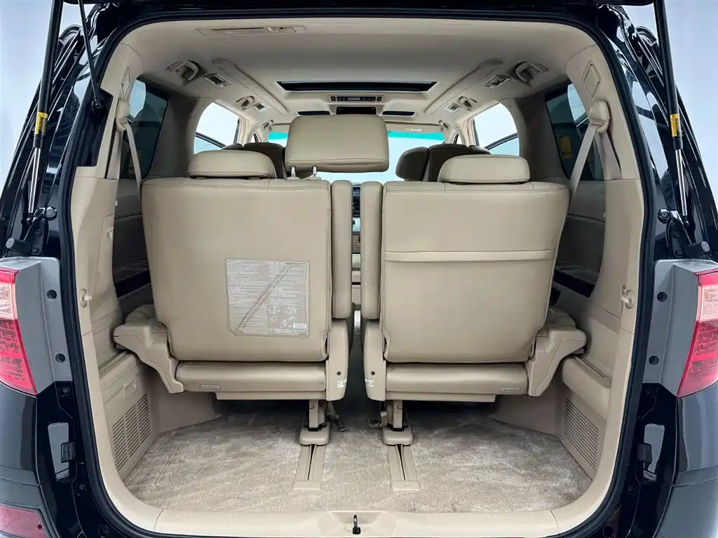 Toyota Alphard 2011 — фото 19