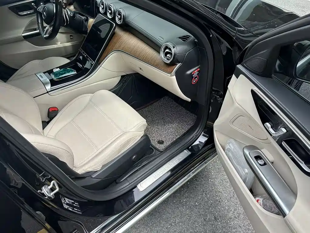 Mercedes-Benz C-Class 2022 — фото 6