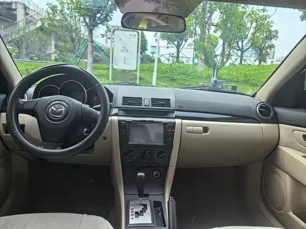 Mazda 3 2012