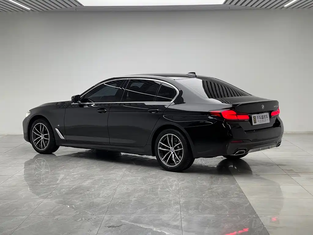 BMW 5 Series 2023