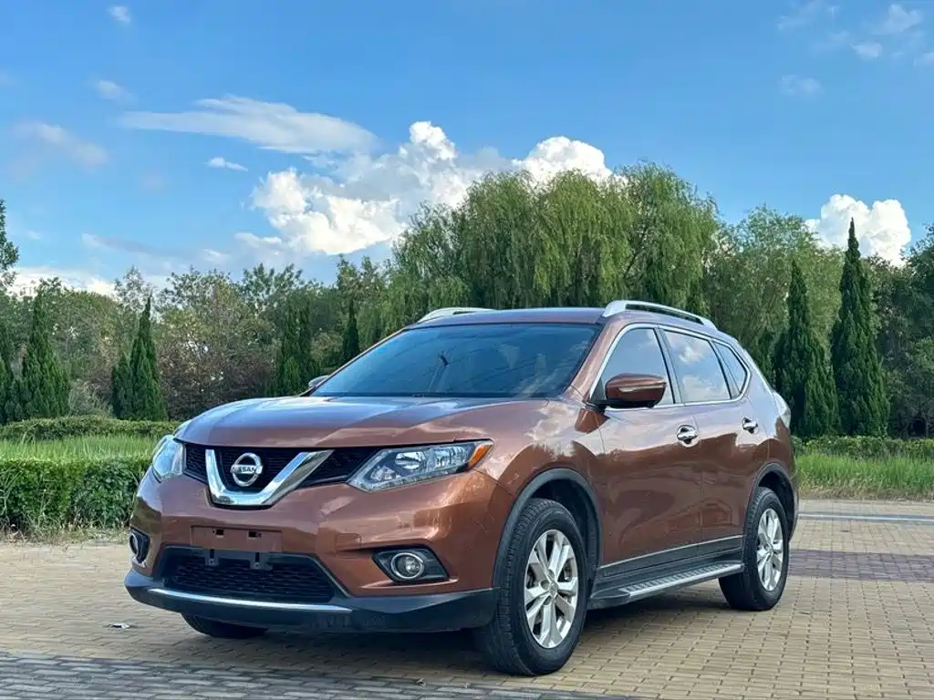 Nissan X-Trail 2015 — фото 1