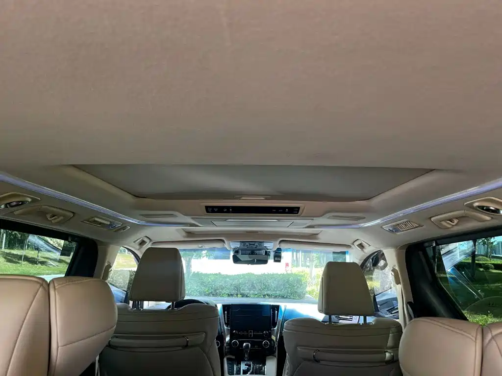 Toyota Vellfire 2021 — фото 17