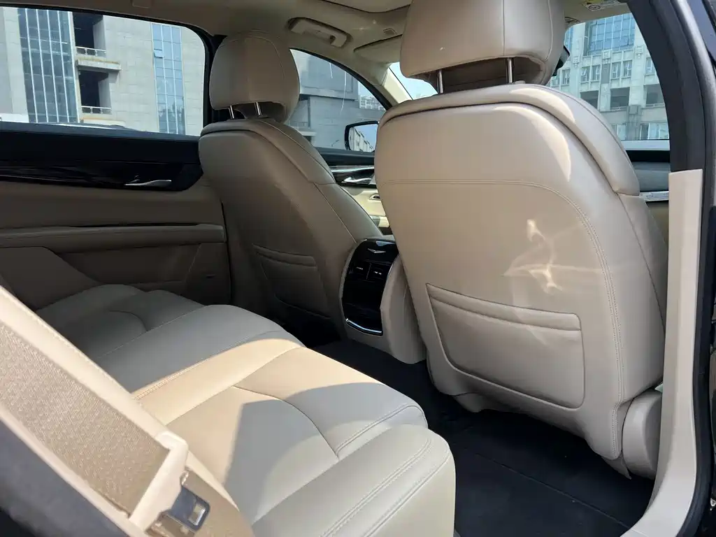 Cadillac CT6 2018 — фото 15