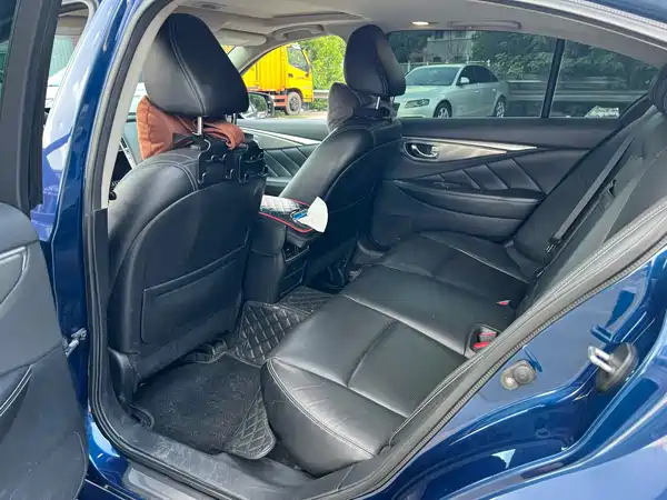 Infiniti Q50L 2017