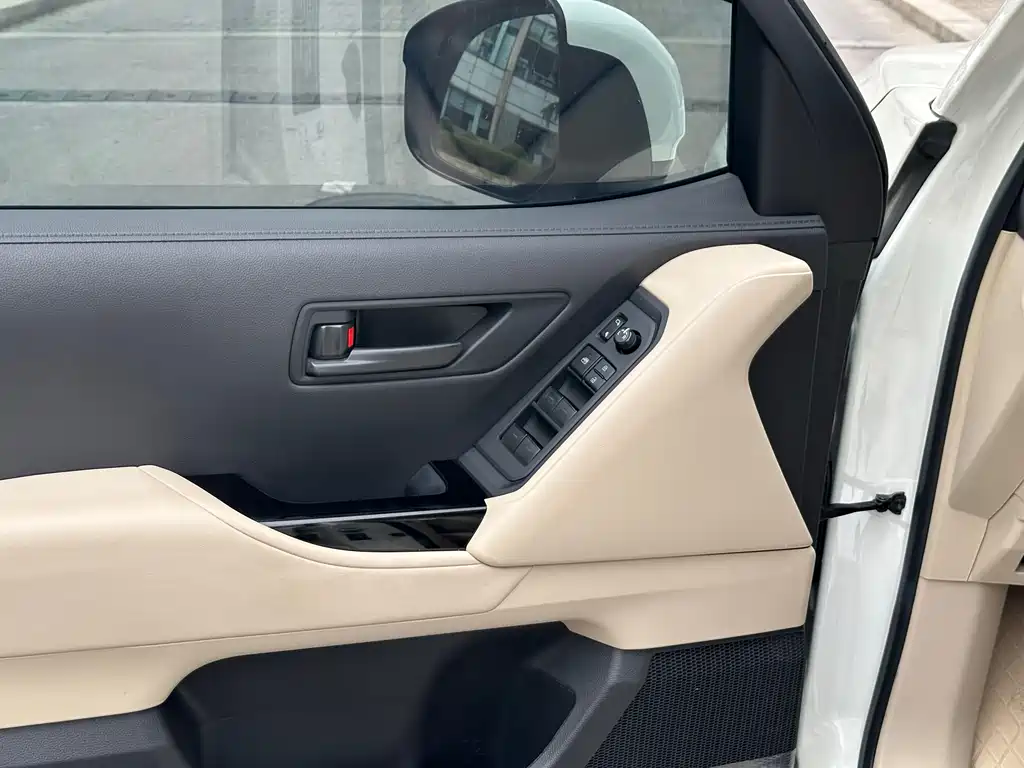 Toyota Land Cruiser 2023 — фото 26