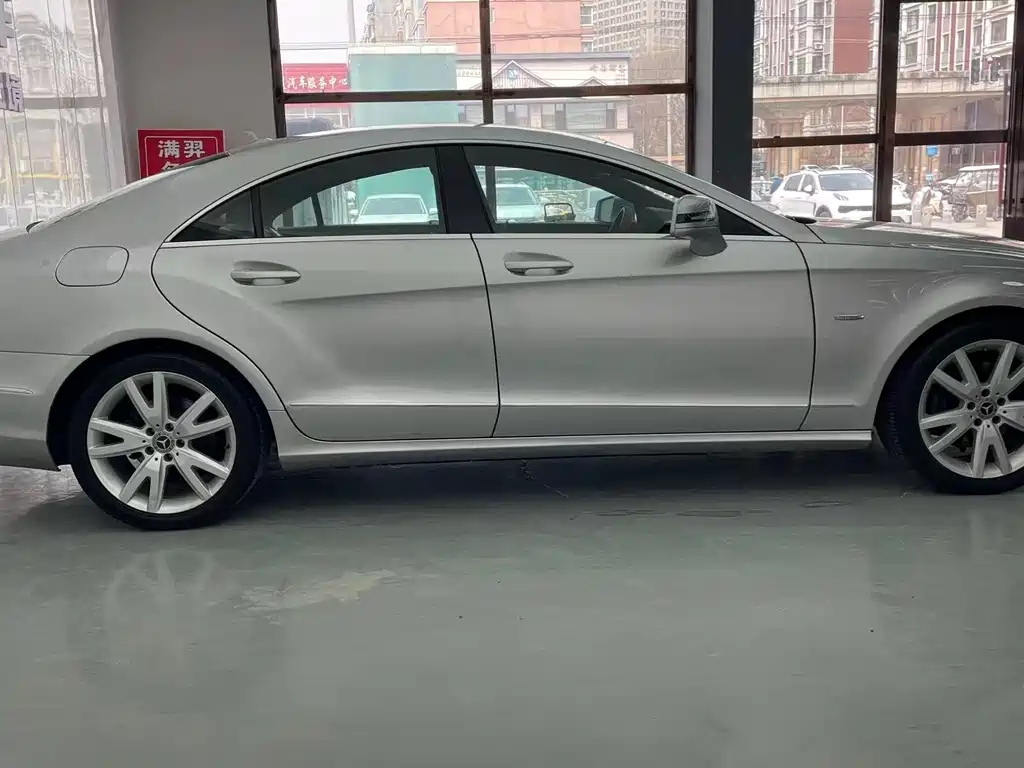 Mercedes-Benz CLS 2012