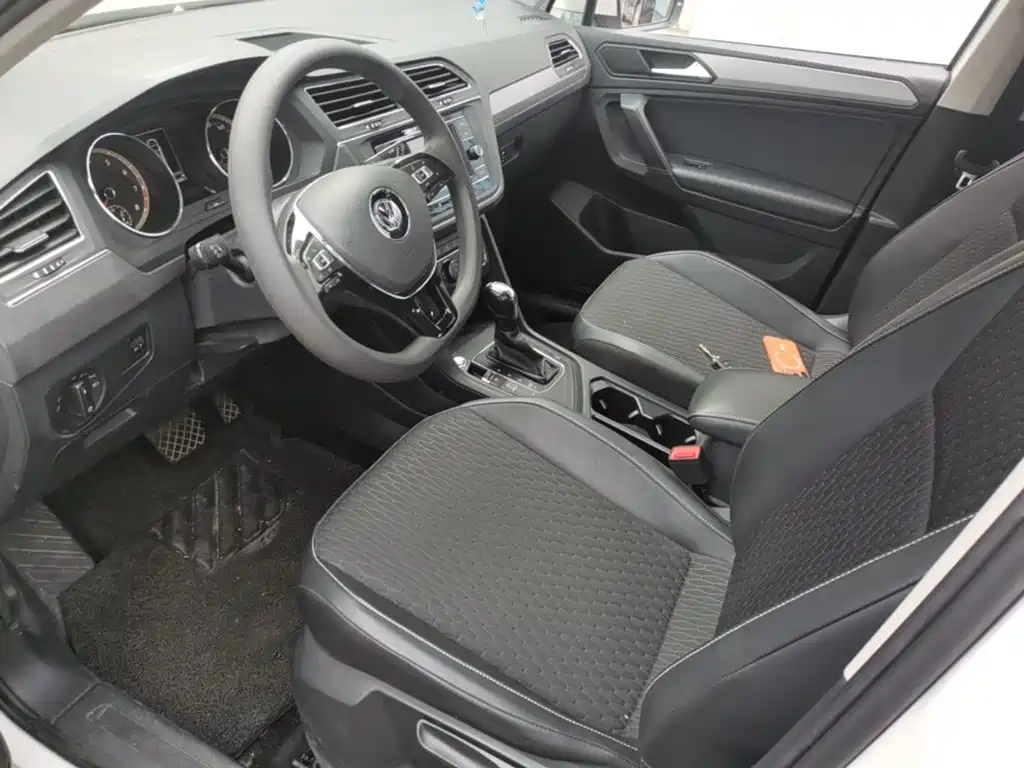 Volkswagen Tiguan L 2020 — фото 15