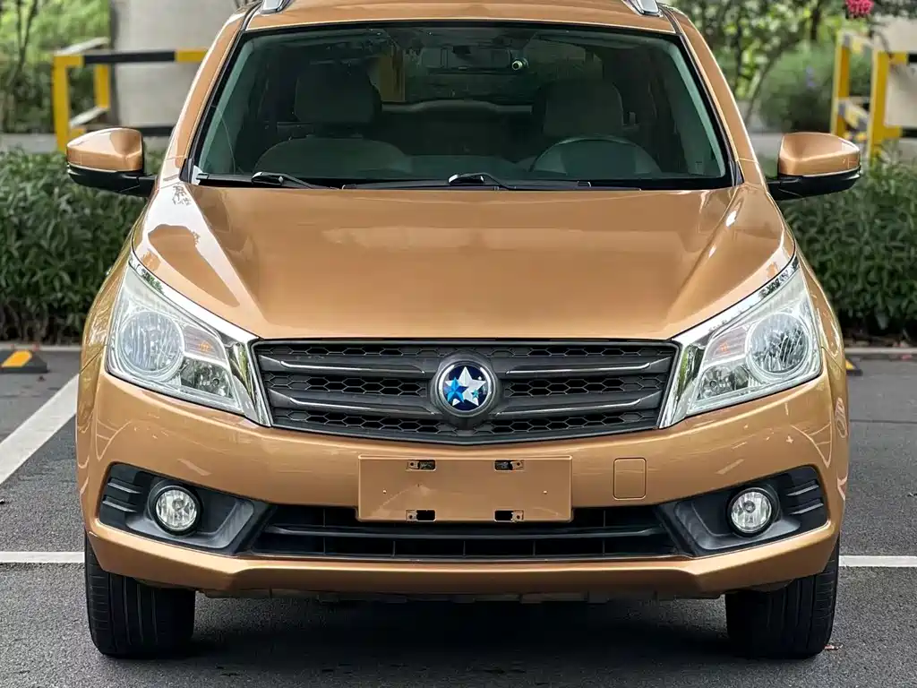 Venucia T70 2015