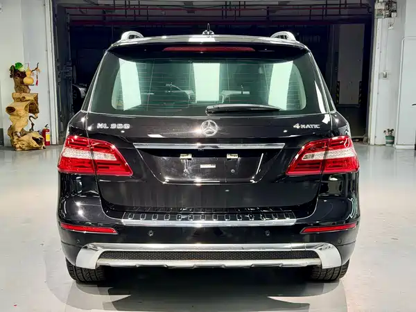 Mercedes-Benz M-Class 2012
