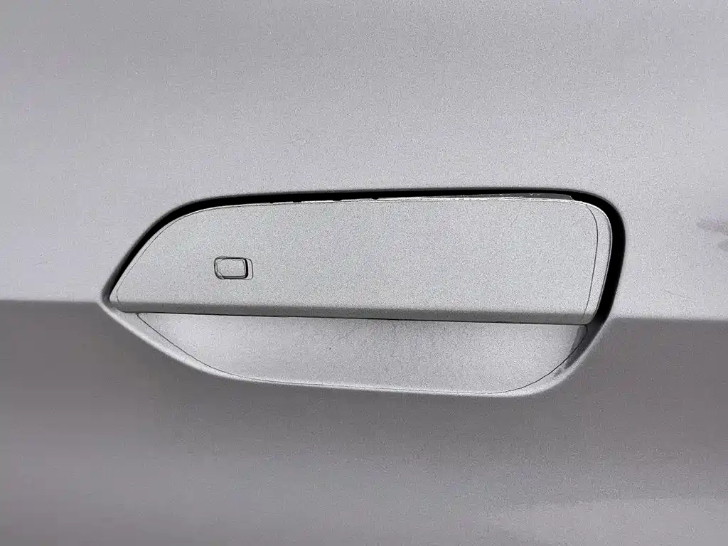 BYD Dolphin 2022 — фото 18