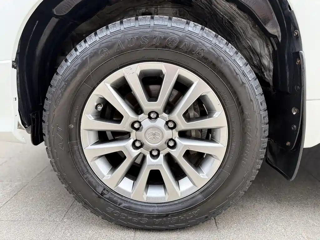 Toyota Prado 2019 — фото 13