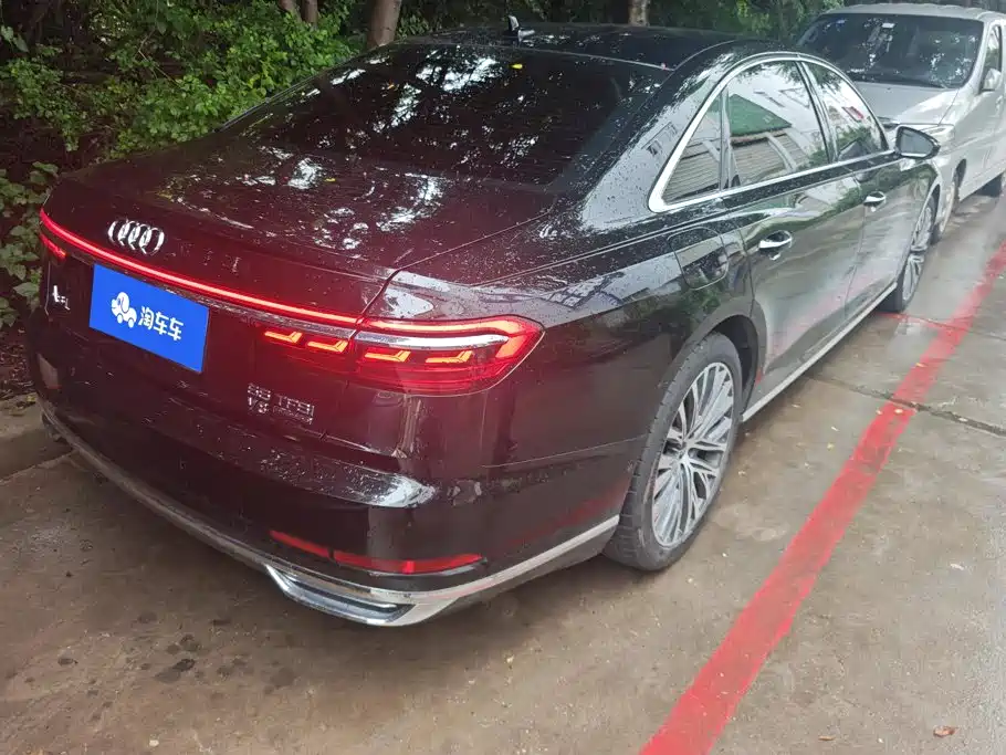 Audi A8 2021
