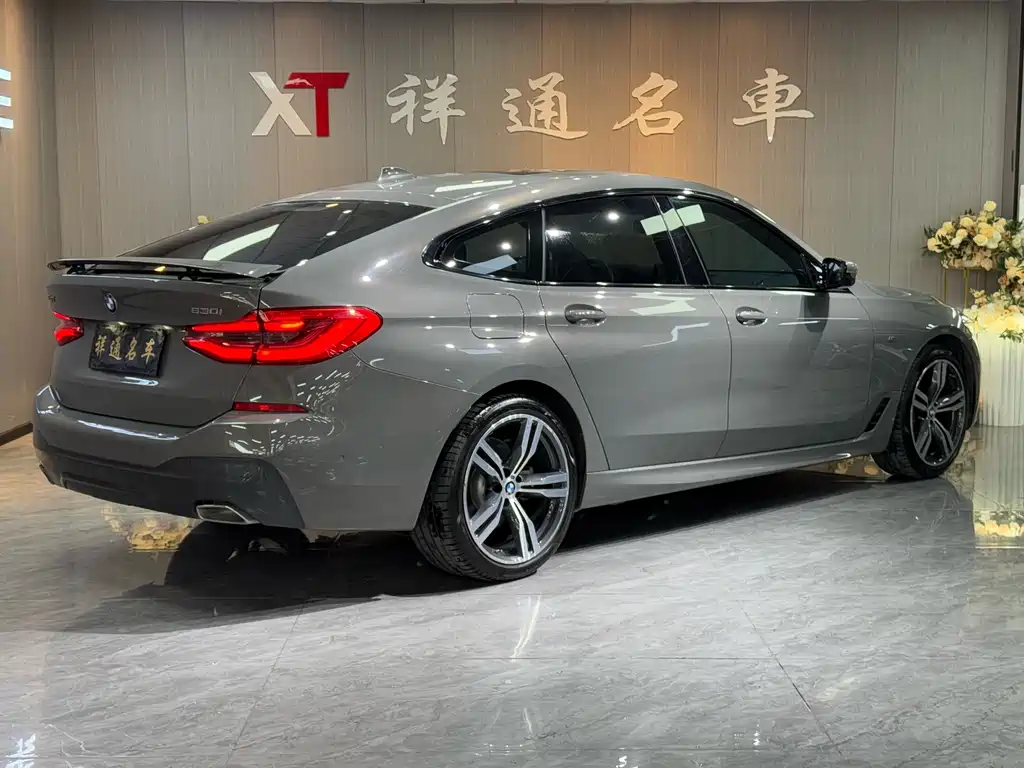 BMW 6 Series GT 2022 — фото 11