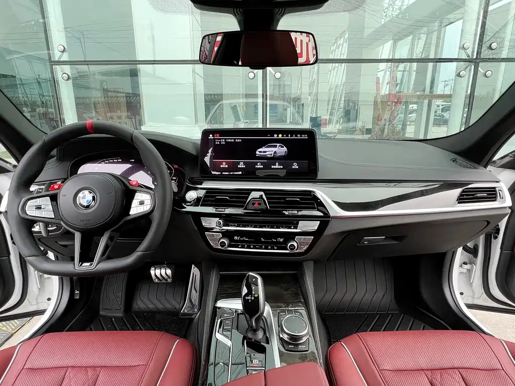 BMW 5 Series 2023 — фото 12