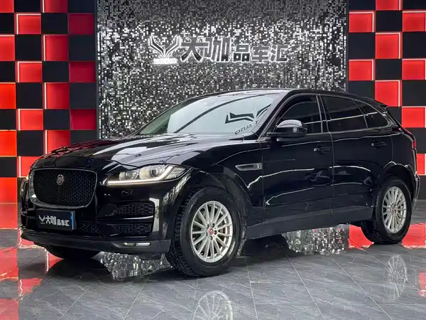Jaguar F-PACE 2016