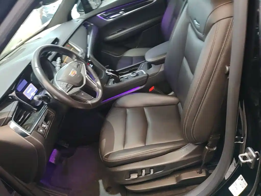 Cadillac XT5 2021 — фото 15