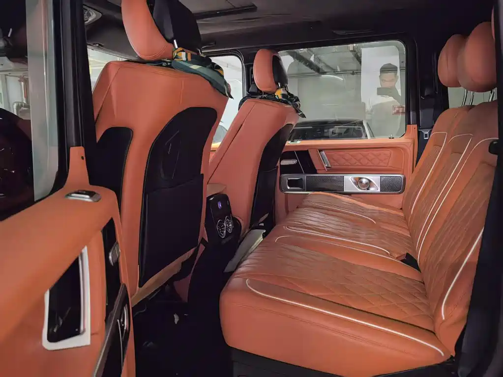 Mercedes-Benz G-Class AMG 2010 — фото 11